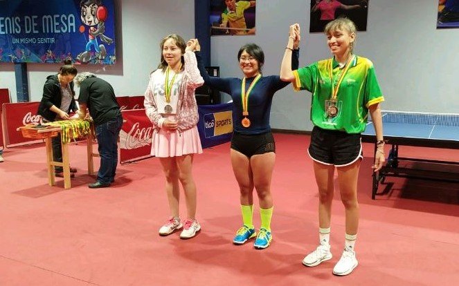 Lenny Rocha brilla obteniendo el primer lugar en el nacional de tenis de mesa