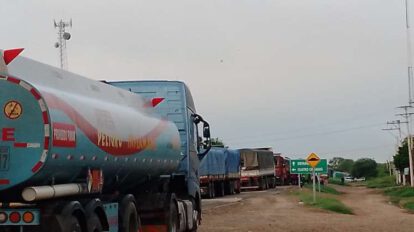 Bloqueo de carreteras en Santa Cruz por transportistas