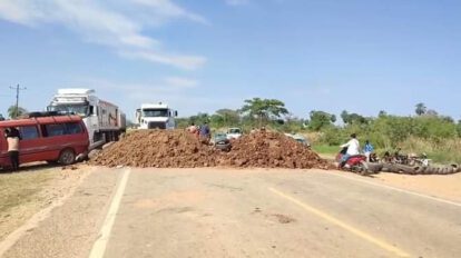Bloqueos en Cuatro Cañadas tras la muerte del viceministro de Transporte