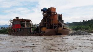 Guardaparques acusados de minería ilegal en defensa de la Amazonía