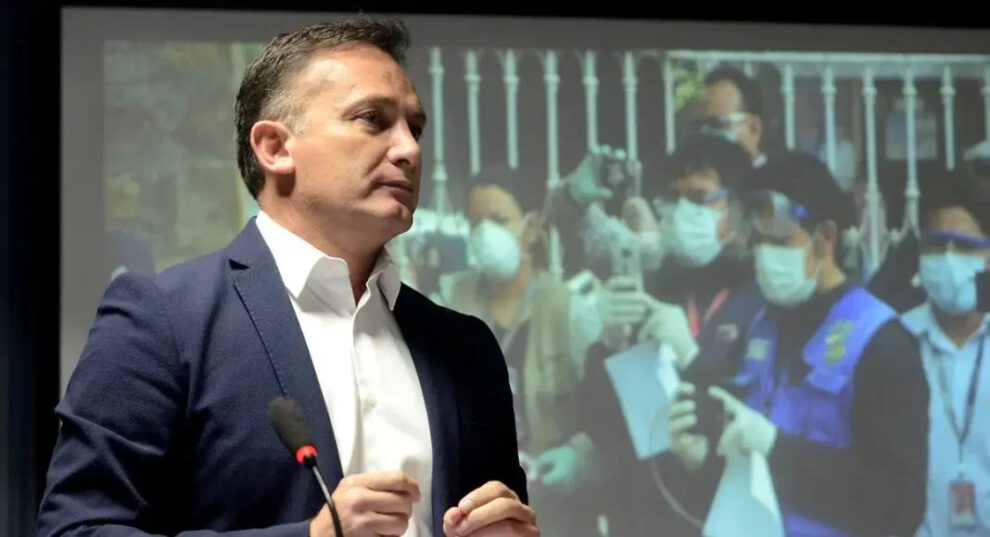 Fernando López desmentido por Eduardo Del Castillo sobre su detención en Paraguay