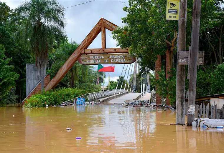 Inundaciones en Cobija causan suspensión de clases en todas las unidades educativas