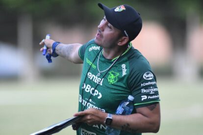 Entrenador de la selección boliviana de fútbol damas