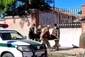 hombre sin vida en Santa Cruz