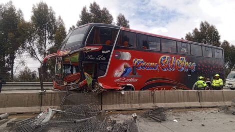 Accidente en la autopista La Paz-El Alto