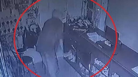 Robo en tienda de repuestos en Santa Cruz