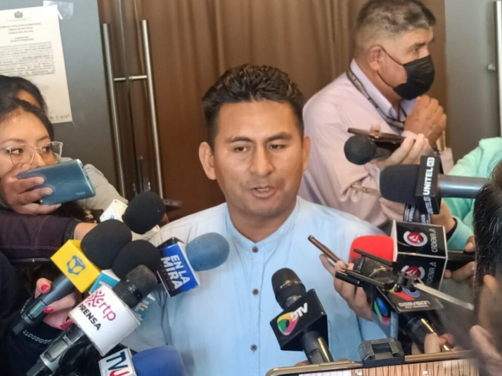 Congreso del MAS liderado por Gualberto Arispe