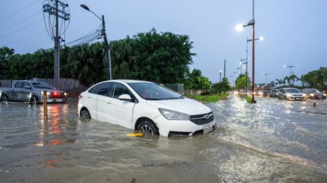 Inundaciones en Ecuador afectan a más de 117.000 personas