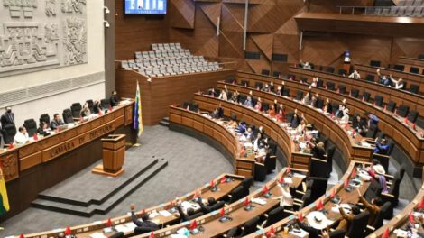 Cámara de Diputados aplaza tratamiento de leyes contra la prórroga de magistrados