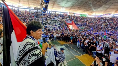 Evo Morales critica a Luis Arce por políticas neoliberales y corrupción