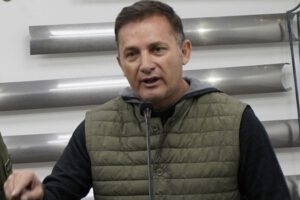 El exministro de Defensa, Luis Fernando López