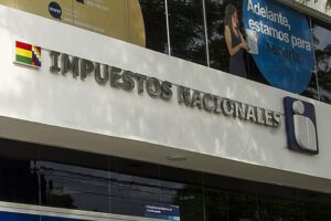 Mujer aprehendida por documentos falsos para tramitar NIT