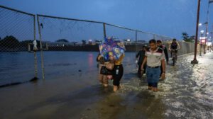 Inundaciones en Ecuador afectan a más de 120 mil personas