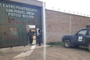Fuga de reclusos en Uncía