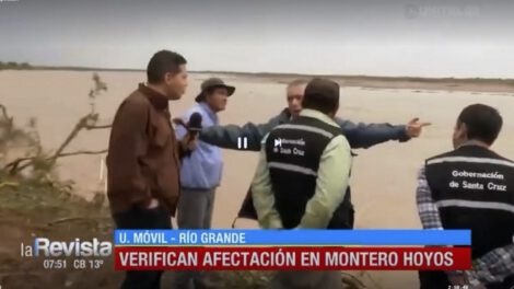 Funcionario agredió periodista durante entrevista en Santa Cruz