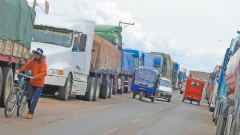 Camioneros bolivianos maltrato Perú