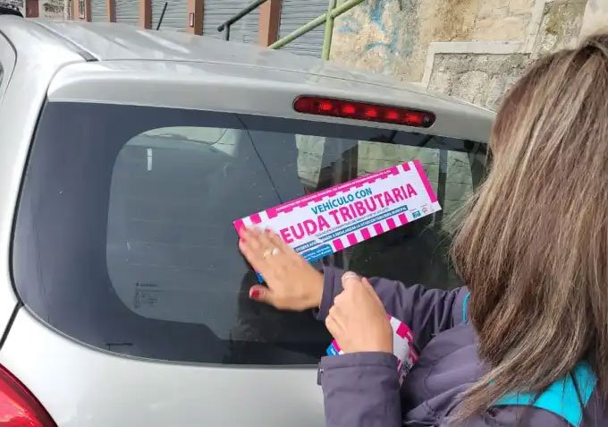 Estrategia municipal contra evasores fiscales