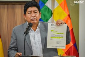 Construcción del puente en Tiquina convocada por el ministro Edgar Montaño