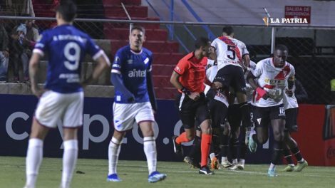 Always Ready derrota a Nacional con gol anotado por el boliviano Rodríguez