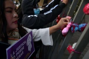 Leyes contra la violencia hacia las mujeres en marcha
