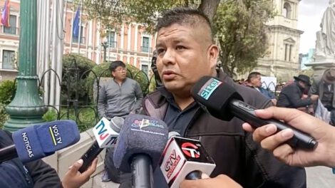 Libertad de Expresión en la conferencia de prensa de Galo Hubner