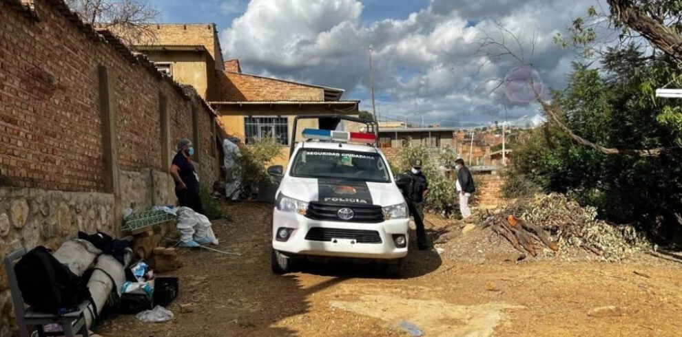 Feminicidio en Cochabamba: Joven estrangulada y encontrada atada