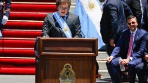 Javier Milei anula subida salarial para altos cargos del Ejecutivo