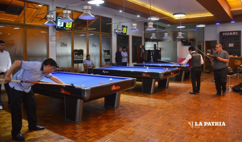 certamen nacional de billar en el Club Social Oruro
