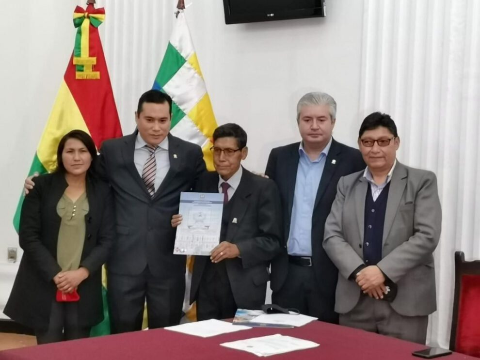 Luto en el mundo cultural por la partida de Lucio Grover Veliz Gonzales
