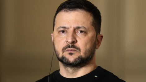 Zelenski celebra Óscar por documental sobre asedio ruso en Mariúpol