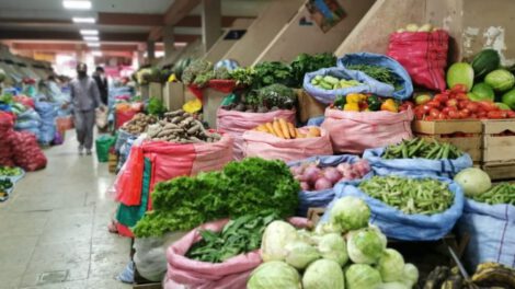 Aumento de precios en la canasta familiar en Oruro