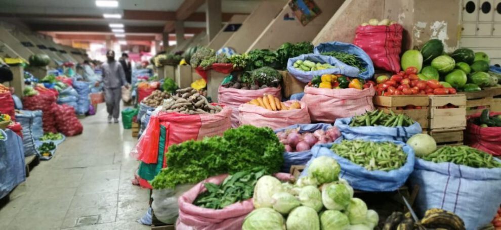 Aumento de precios en la canasta familiar en Oruro