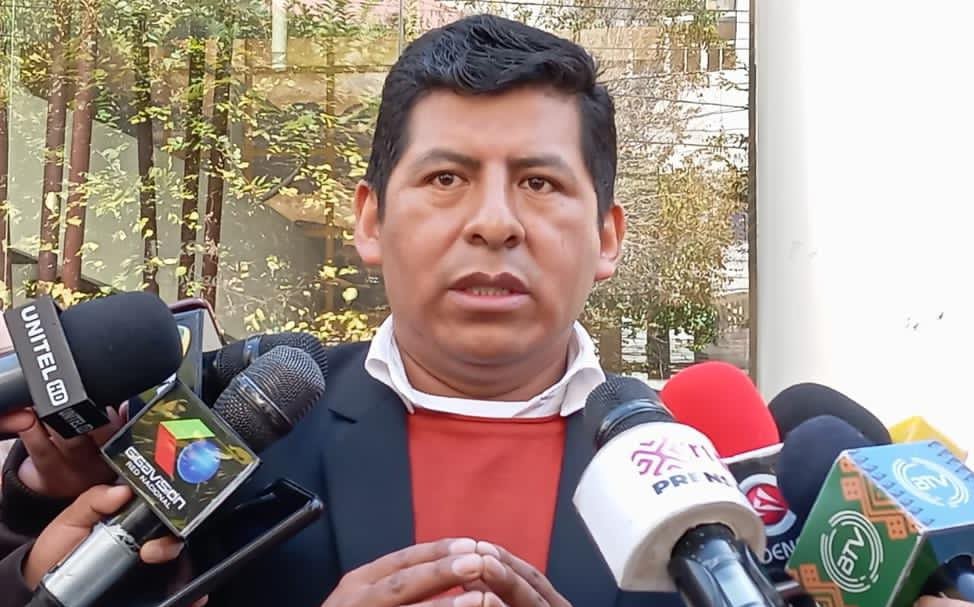 Tahuichi Tahuichi defiende su postulación a comicios judiciales