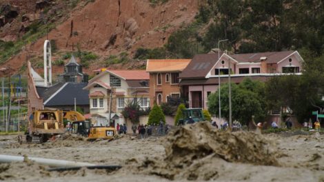 Alerta roja en La Paz por desbordamiento de ríos