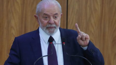 Lula da Silva admite que el gobierno brasileño está lejos de cumplir promesas electorales