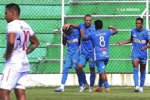San Antonio vs Real Santa Cruz en el Torneo Apertura