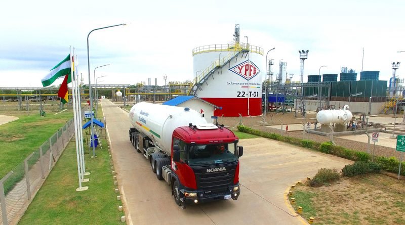 Producción de petróleo en Bolivia alcanza los 1,4 millones de barriles diarios