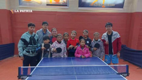 Liga Departamental de tenis de mesa en Oruro