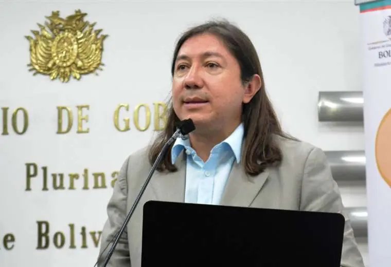 Detención domiciliaria exdirector de Migración Marcel Rivas