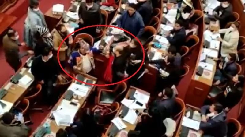 Agresión en la Asamblea Legislativa entre Gabriel Colque y Erwin Bazán