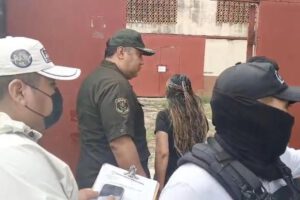 Efectivos de la Policía y la Fiscalía intervinieron el hangar que permanecía bajo precinto policial