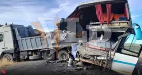 Imagen de los dos motorizados