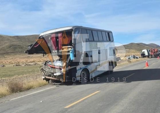 Imagen de cómo quedó el bus