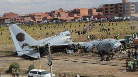 La aeronave siniestrada en la ciudad de El Alto