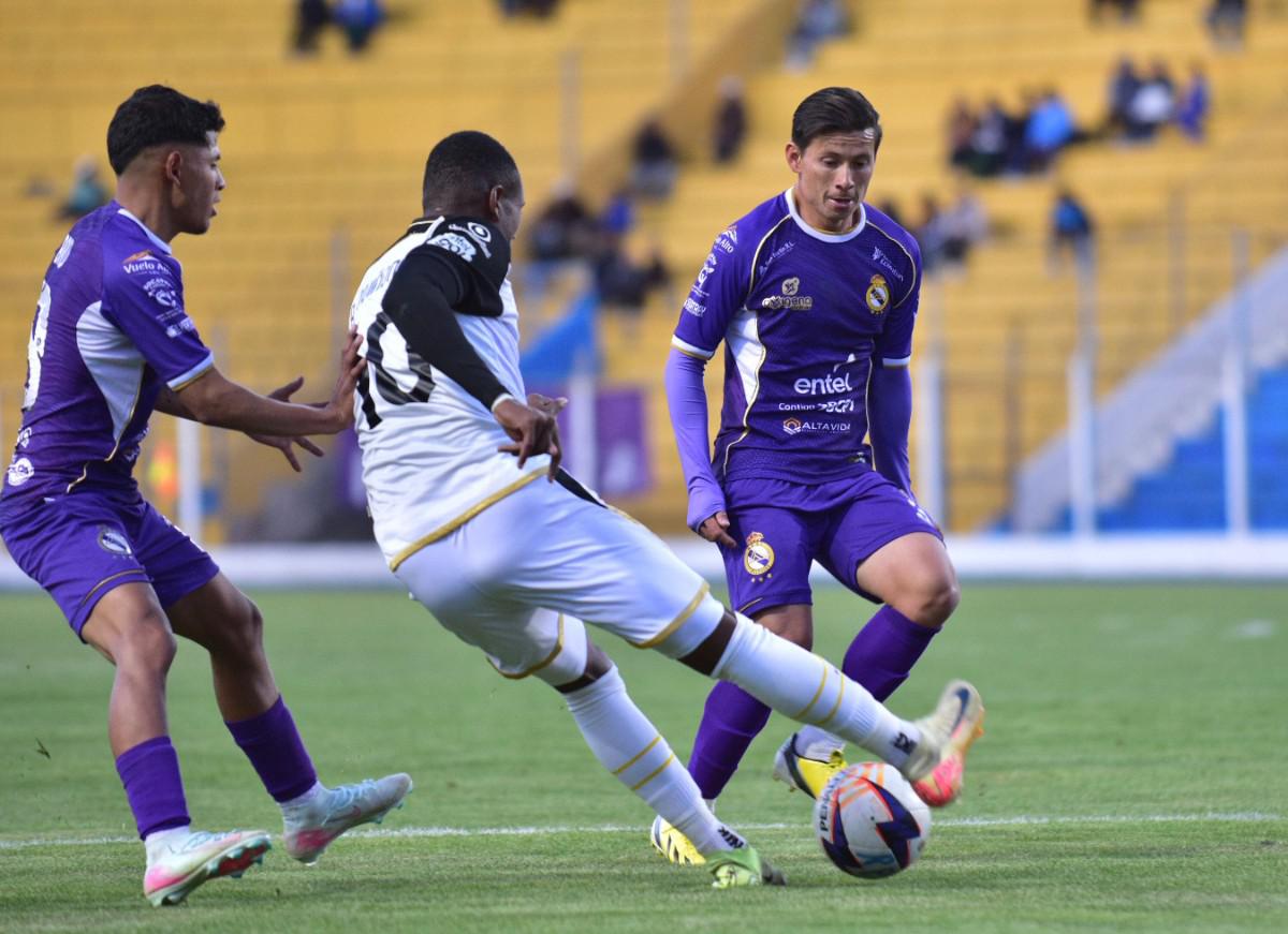 División Profesional, real Potosí vs. CDT Real Oruro, Estadio Víctor Agustín Ugarte de Potosí