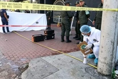 personas y policias