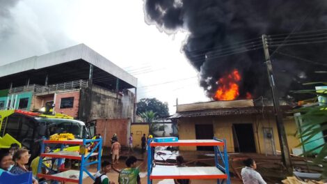 El incendio se originó en hora de la mañana