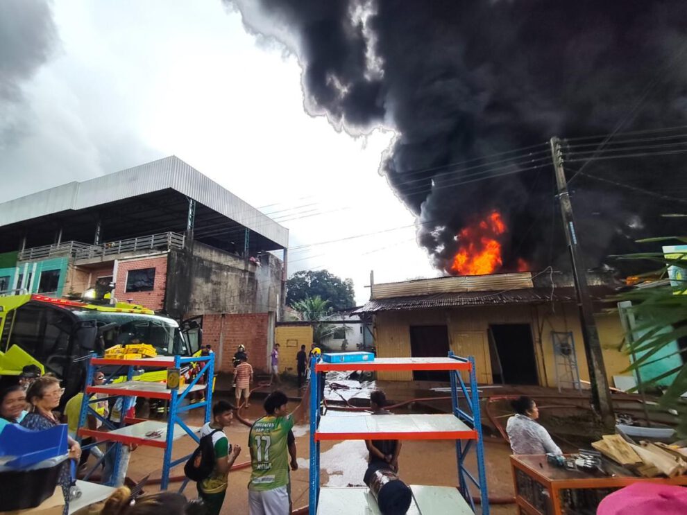 El incendio se originó en hora de la mañana