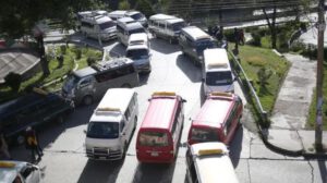 Los choferes acatarán el paro de 24 horas este martes