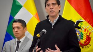 El ministro de Obras Públicas, Mauricio Zamora